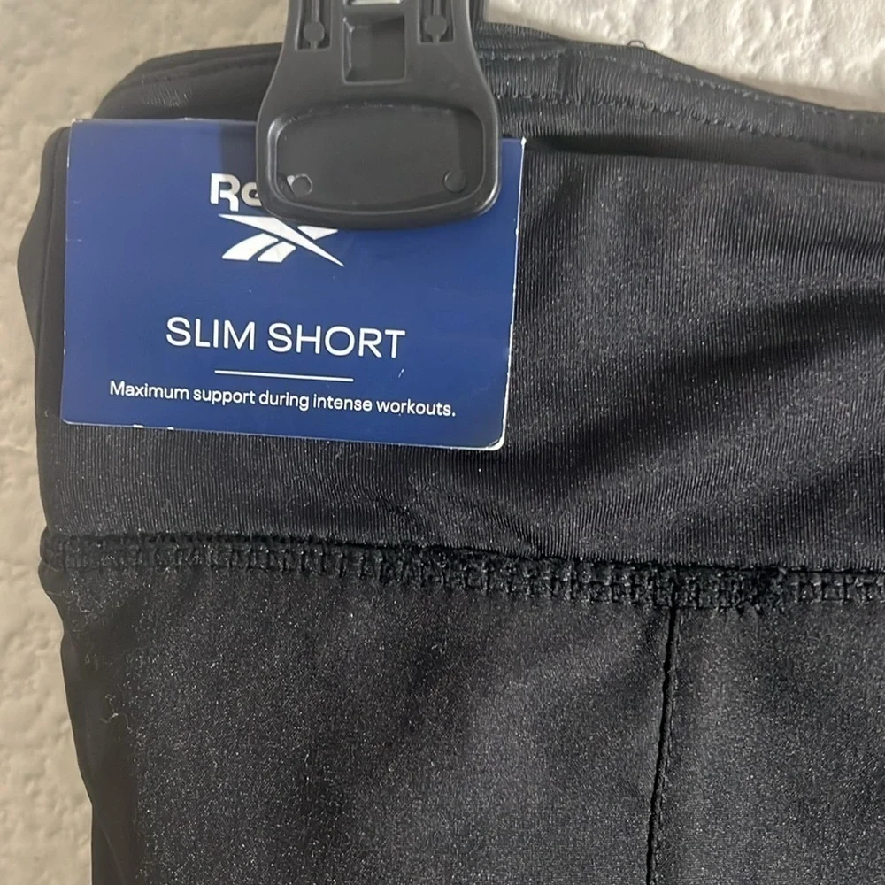 XL REEBOK women’s Bravo Vector Short Black Inside Pocket athletic Shorts
